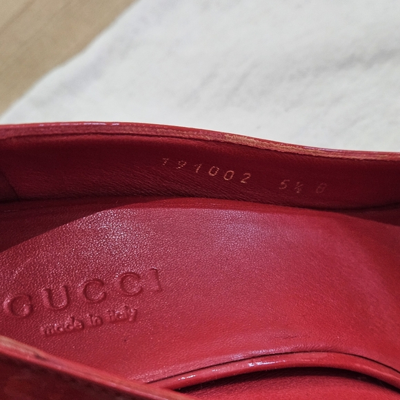 Authentic Gucci Red Patent Leather Peep Toe Pumps 5.5 B - Picture 9 of 16